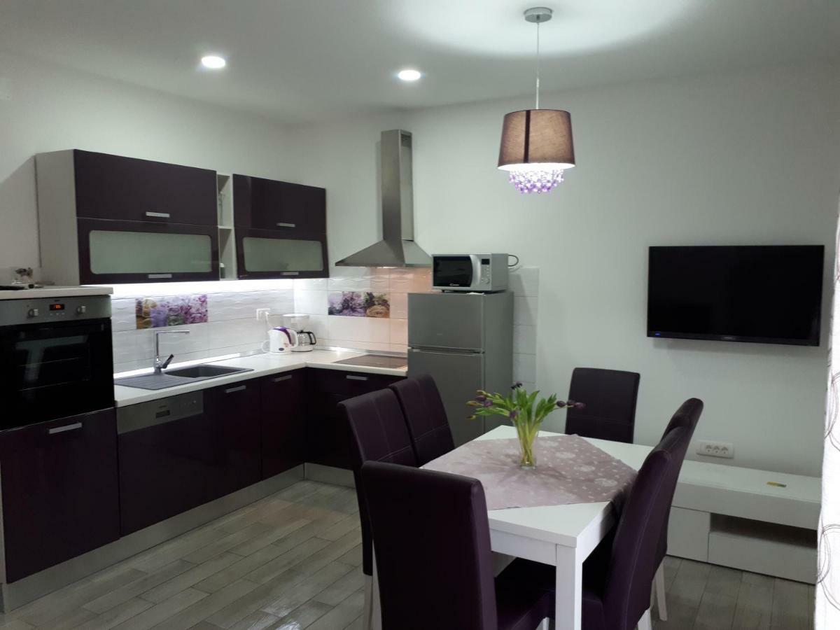 Apartment Vedran Kaštela Εξωτερικό φωτογραφία